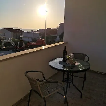Banana Apartamento Gradac (Split-Dalmatia)